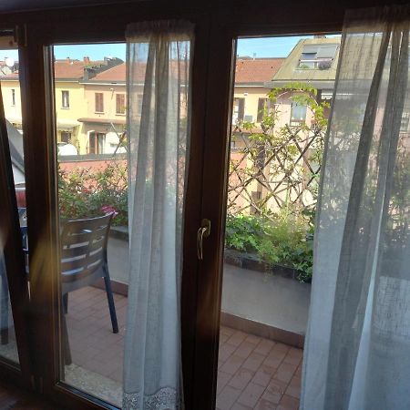 The Boheme Vintage Junior Suite ---- Cozy & Quiet & Comfortable With Private Bathroom & Fully Equipped Kitchenette & Cozy Balcony - Lift To 4Th Floor - Metro' Verde -Green Subway Porta Genova Мілан Екстер'єр фото